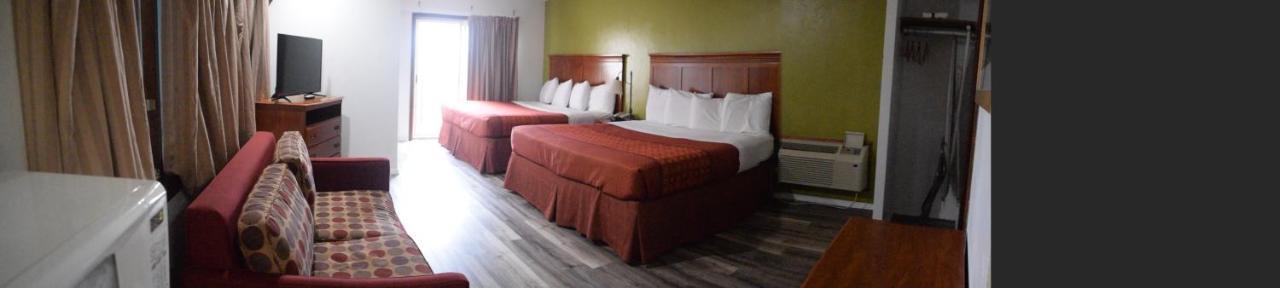 Regency Inn And Suites أو كلير المظهر الخارجي الصورة
