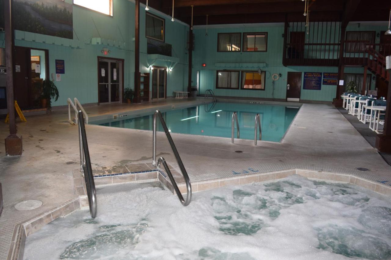 Regency Inn And Suites أو كلير المظهر الخارجي الصورة