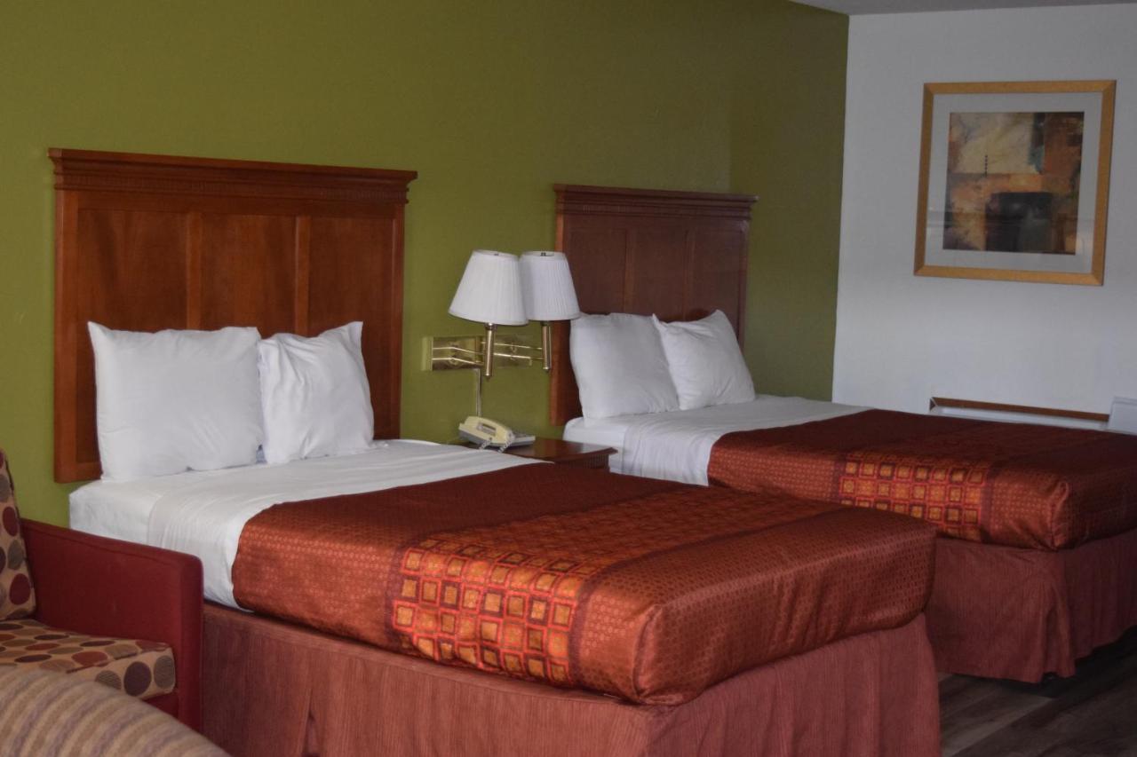 Regency Inn And Suites أو كلير المظهر الخارجي الصورة